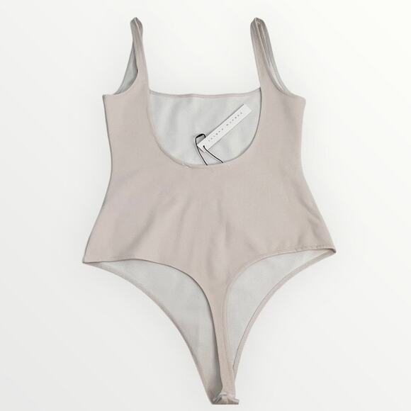 Susana Monaco Faux Leather Low Back Tank Bodysuit Blanched Almond Size M NWT - Picture 3 of 14